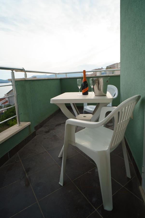 Apartment “Bel Ponte” 科马尔纳 外观 照片